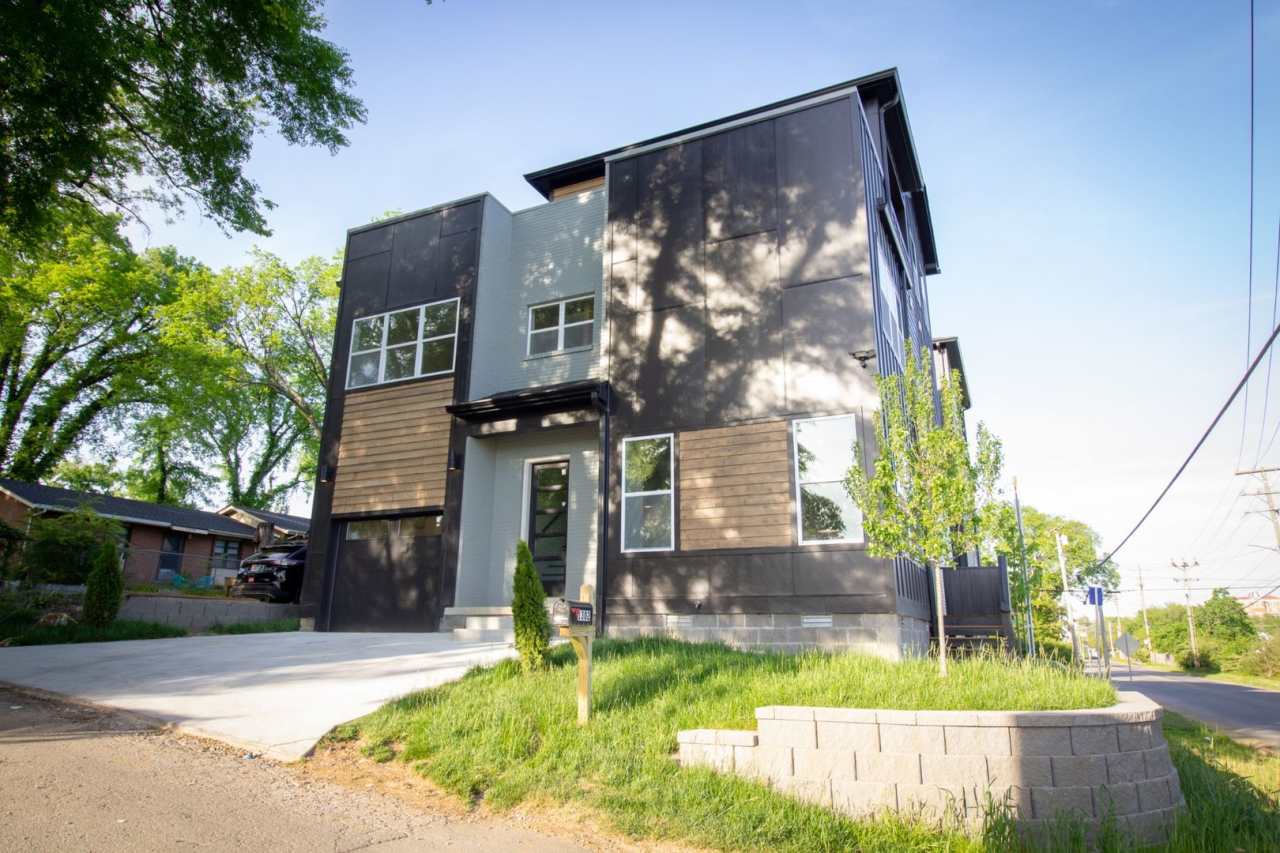 5 Bedroom Modern Architectural Beauty