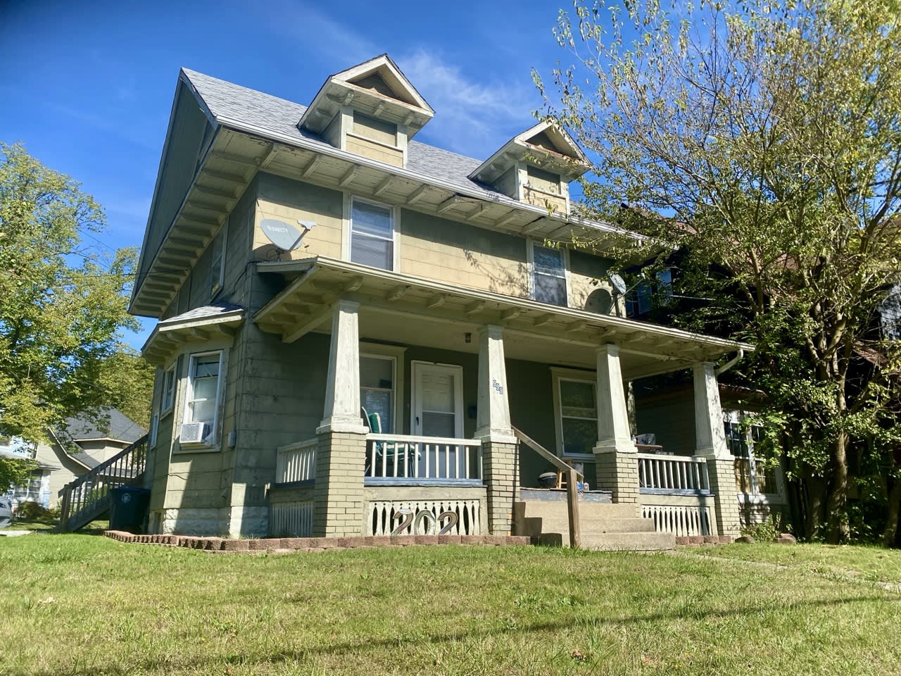 999 West Exchange Street - 2- Up