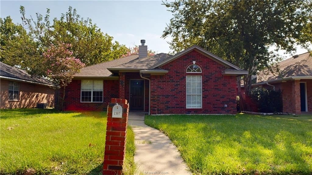 2307 Carnation Court