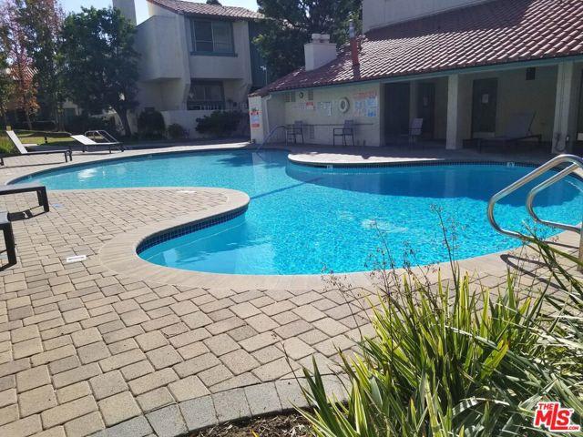 4866 1/2 McConnell Avenue