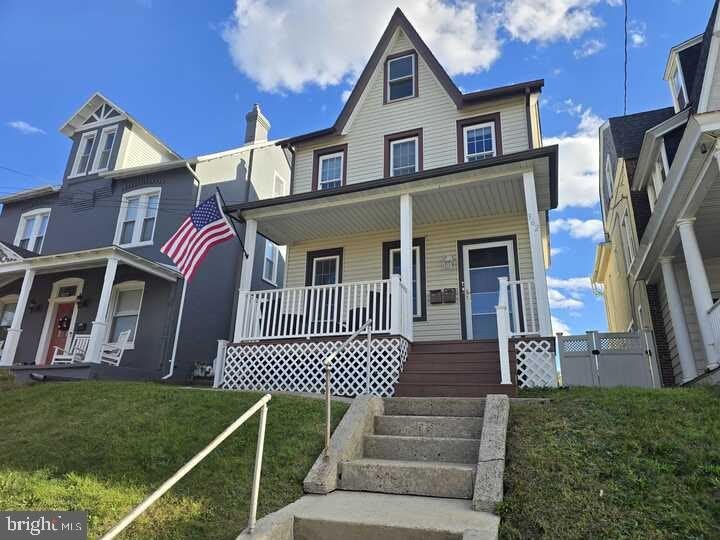 362 1ST Avenue unit: 2