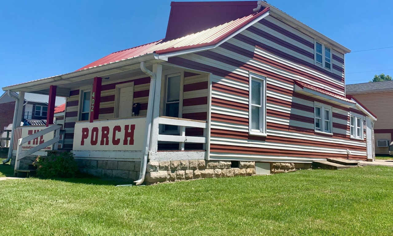 "The Porch" - ABNB, Short Term, monthly and long-term RENTAL. Famous IU Tailgate house