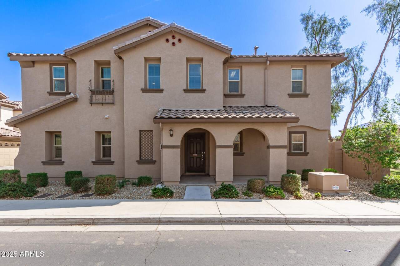 16355 W LATHAM Street