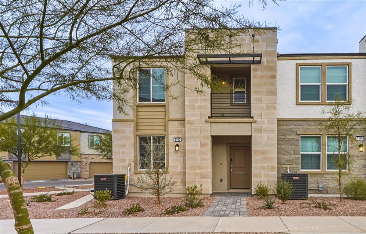 1180 Heliodor Avenue - 1