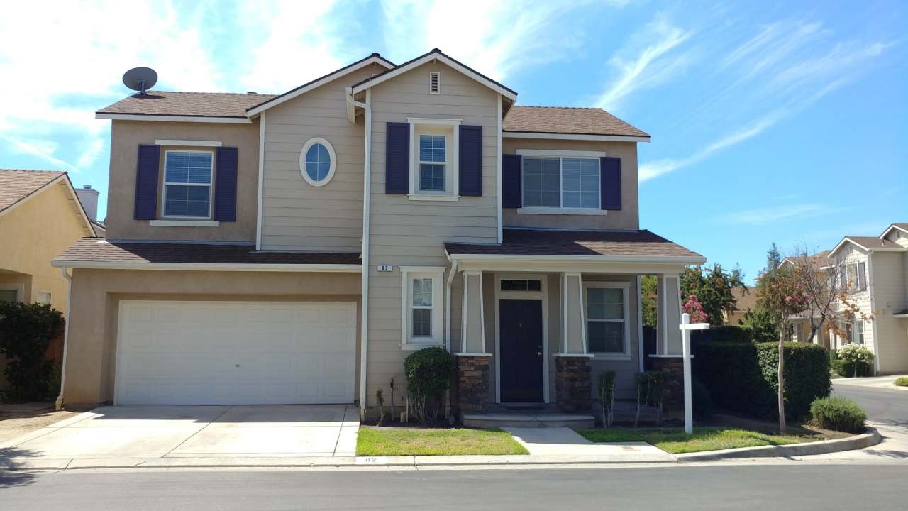 2-Story home in the gated community of European Village