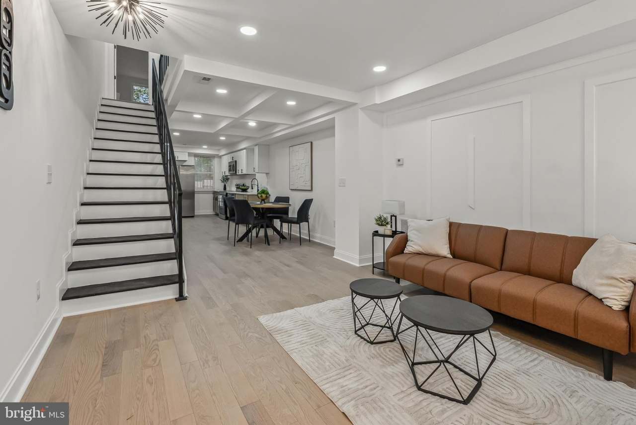 2430 E BIDDLE Street