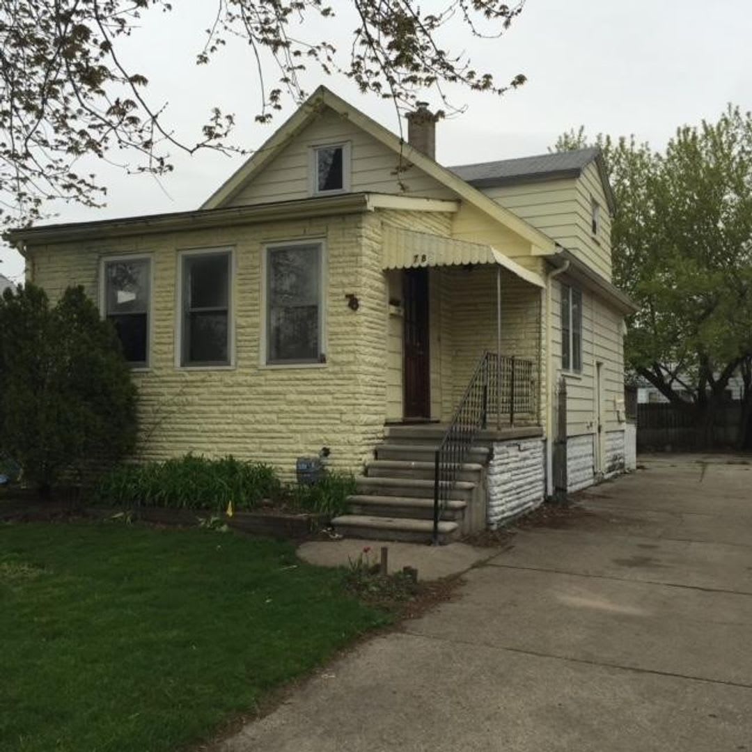 3 Bedroom 1 Bath home in Hazel Park
