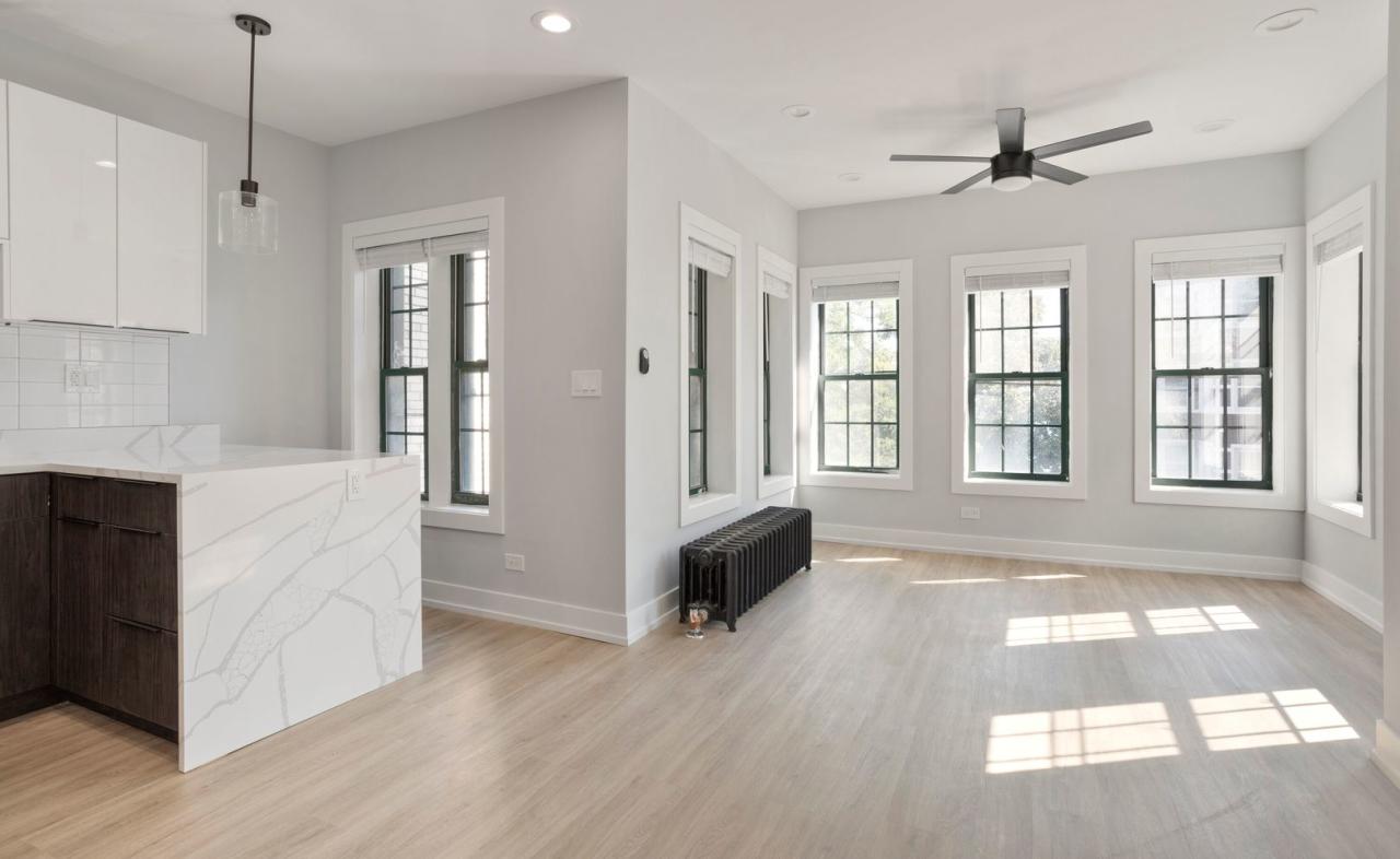 7742 N Eastlake Terrace