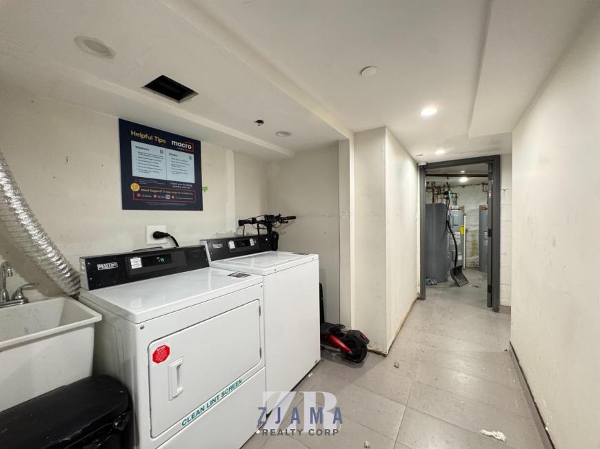 1520 Saint Johns Place