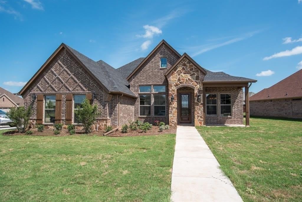 301 Oar Wood Drive