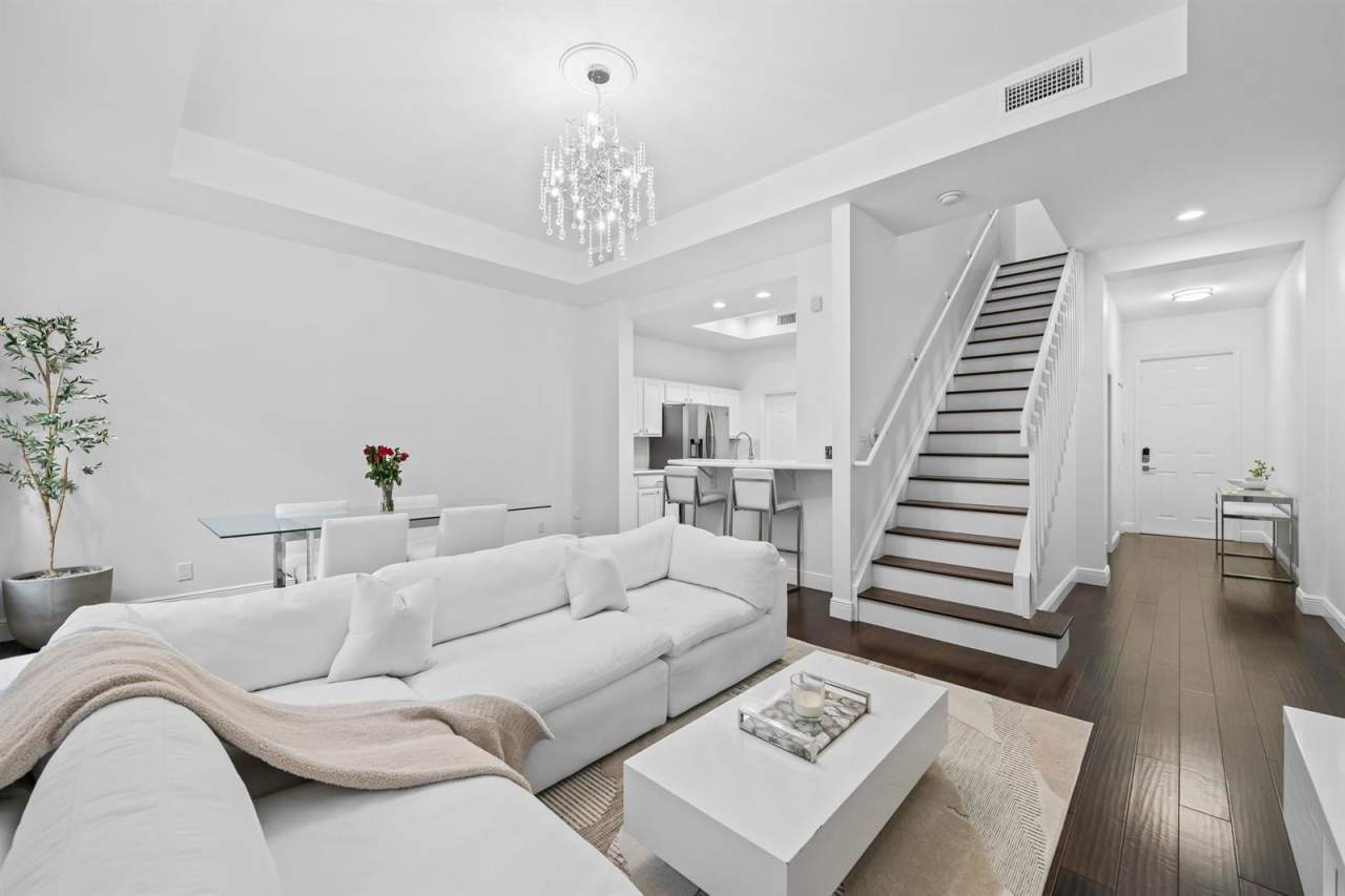 515 Southwest 18th Avenue