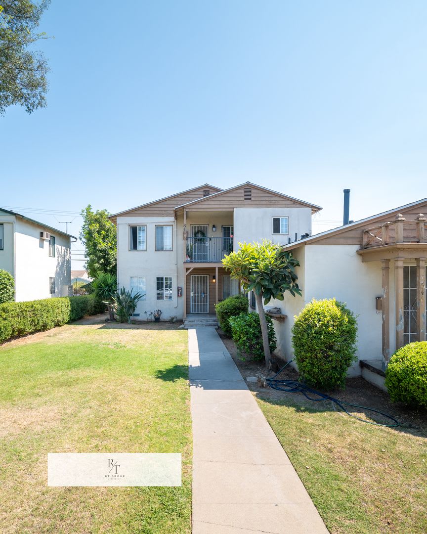 Prime Location Apartment with Remodeled Kitchen  Brand-New Stove
