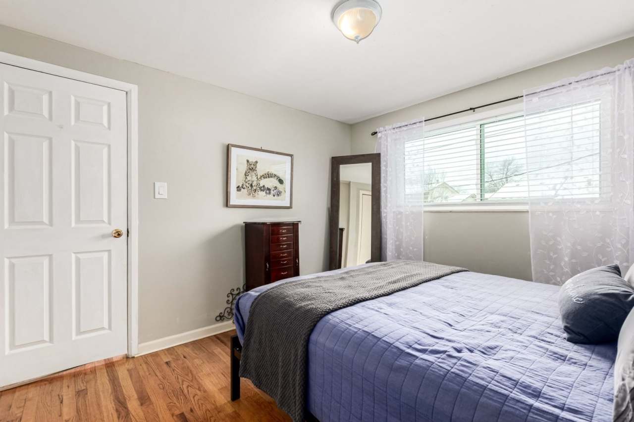 Spacious 5BR House in Denver