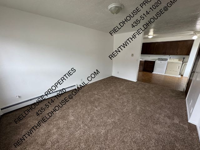 785 East 275 North - 3