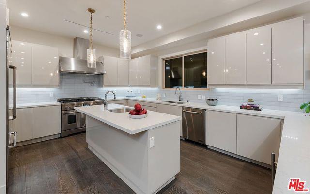 2408 Castle Heights Avenue