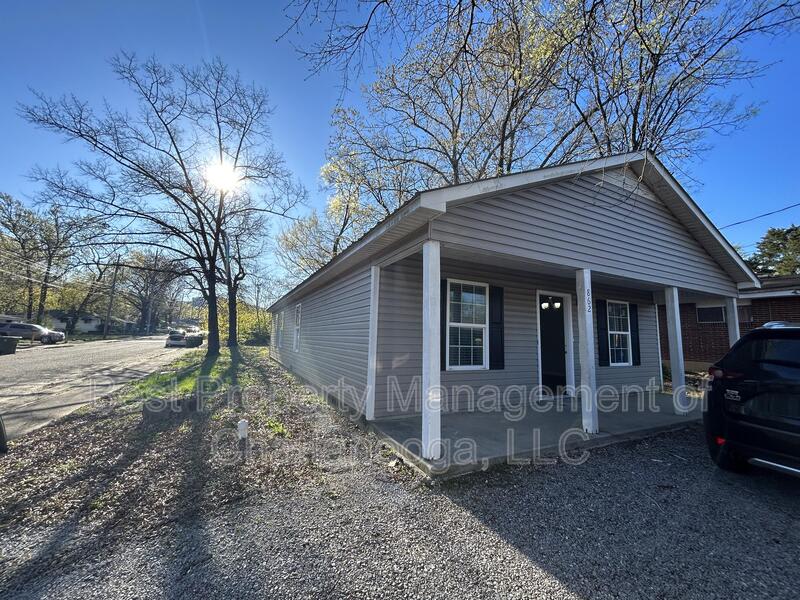 862 North Orchard Knob Avenue