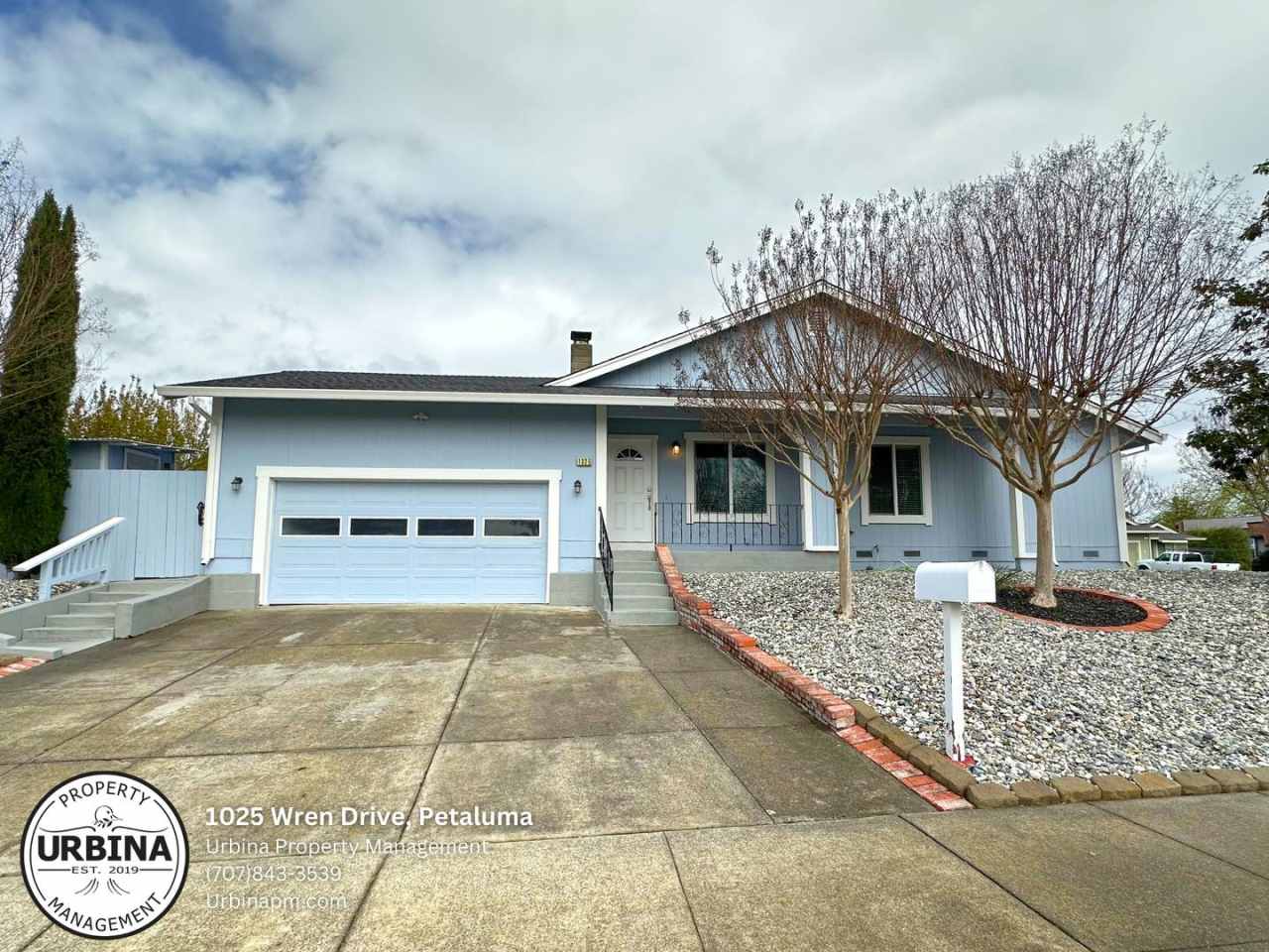 Beautifully Updated Petaluma Home with Spacious Yard and Modern Features