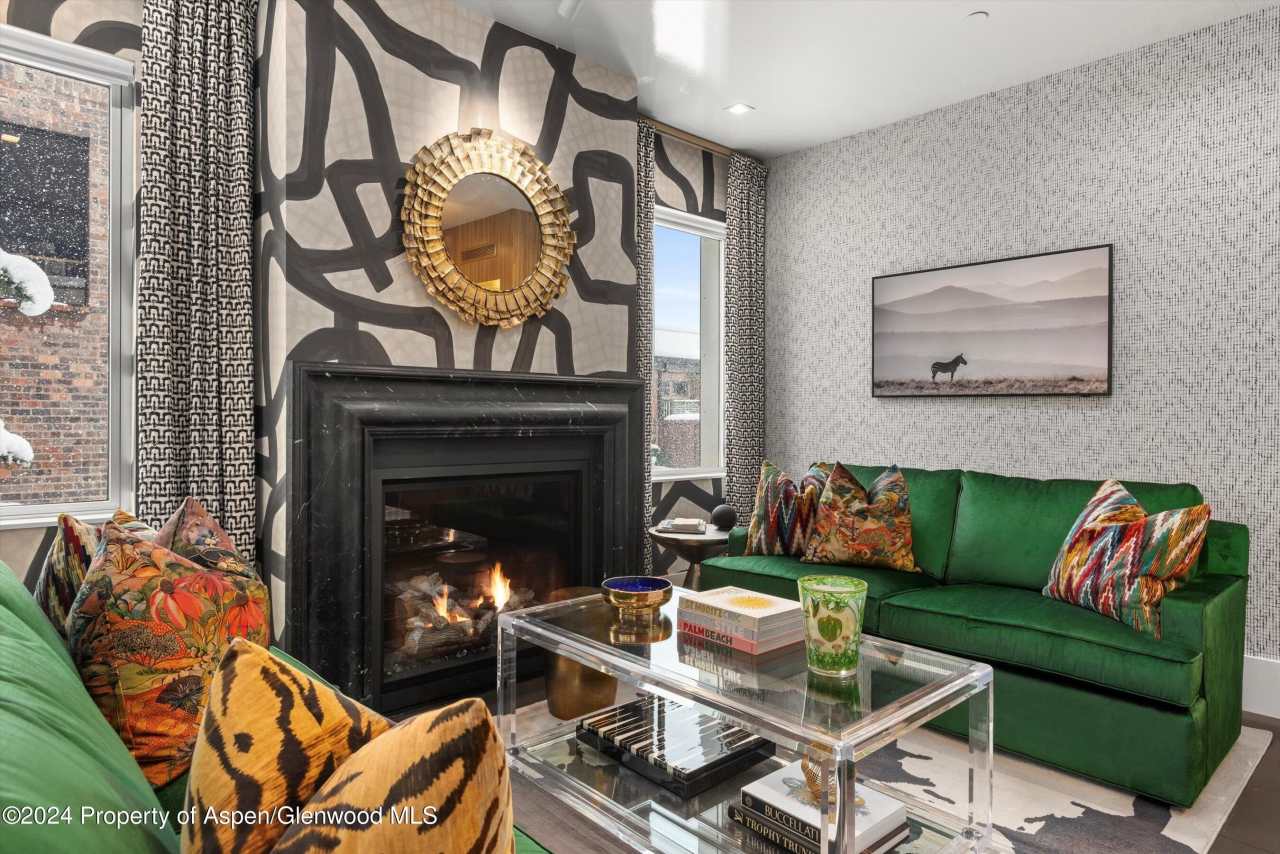 434 E Main Street unit: 203