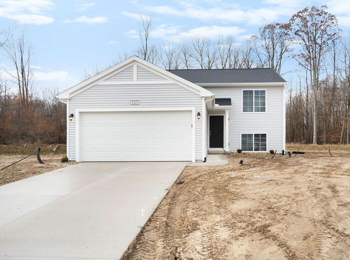 25223 Forest Lane
