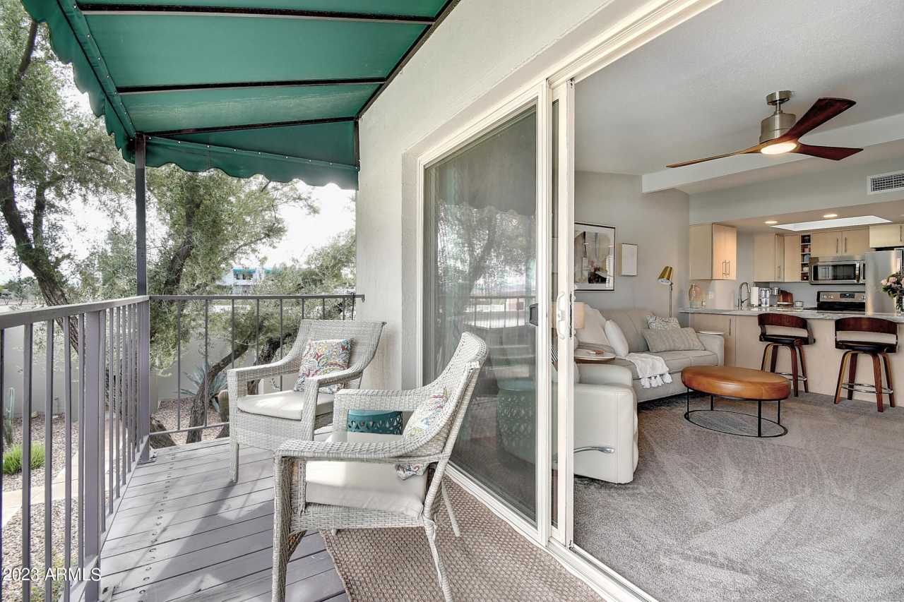 16807 E GUNSIGHT Drive unit: B14