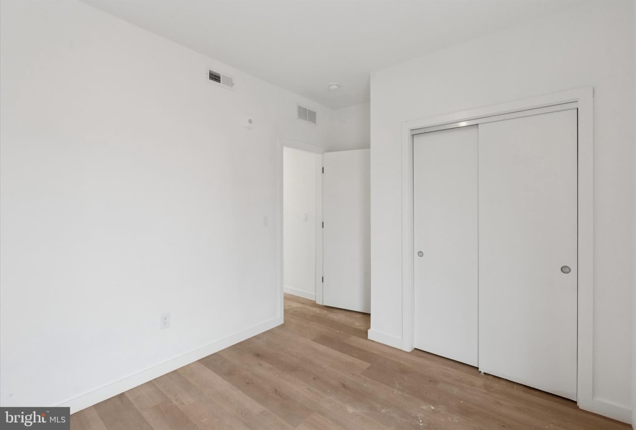 754 S 4TH Street unit: 301