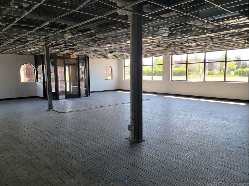 13810 - 13820 Lakeside