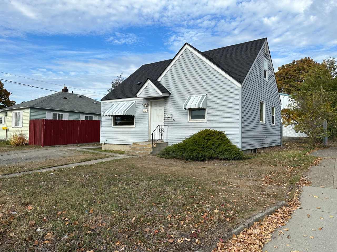 3 Bed 1 Bath Shadle Park Home - Large Garage