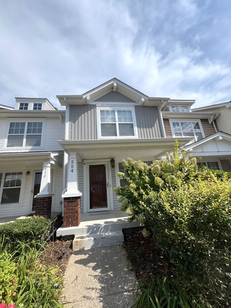 Townhouse in Nashboro Village!