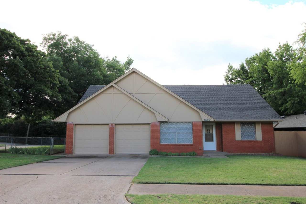 Spacious 3 Bed 2 Bath In Edmond