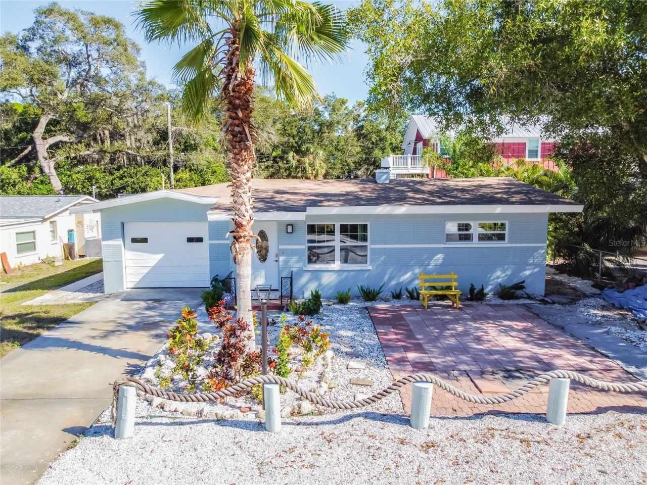 604 BETMOR LANE