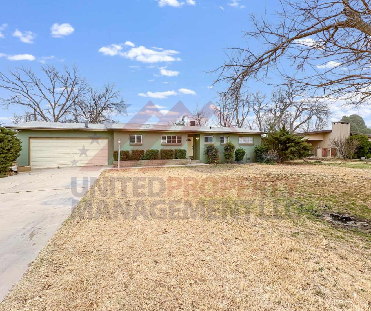Spacious 3 bedroom home in North Carlsbad NM