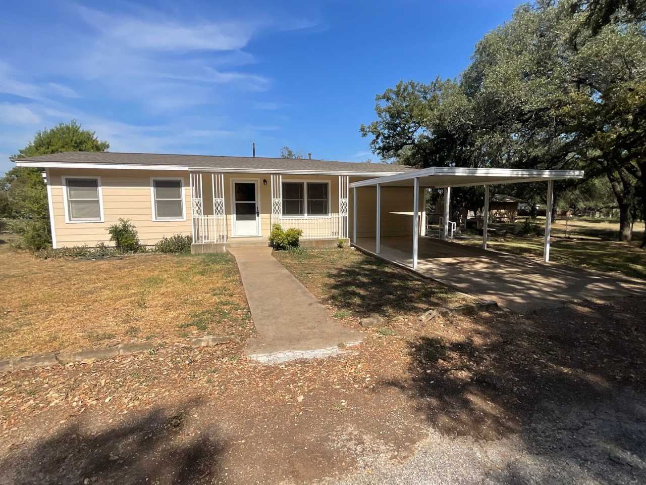 **Available Now** AMAZING 3 bedroom 2 Bath home with detached GARAGE/WORKSHOP in Marble Falls, TX.