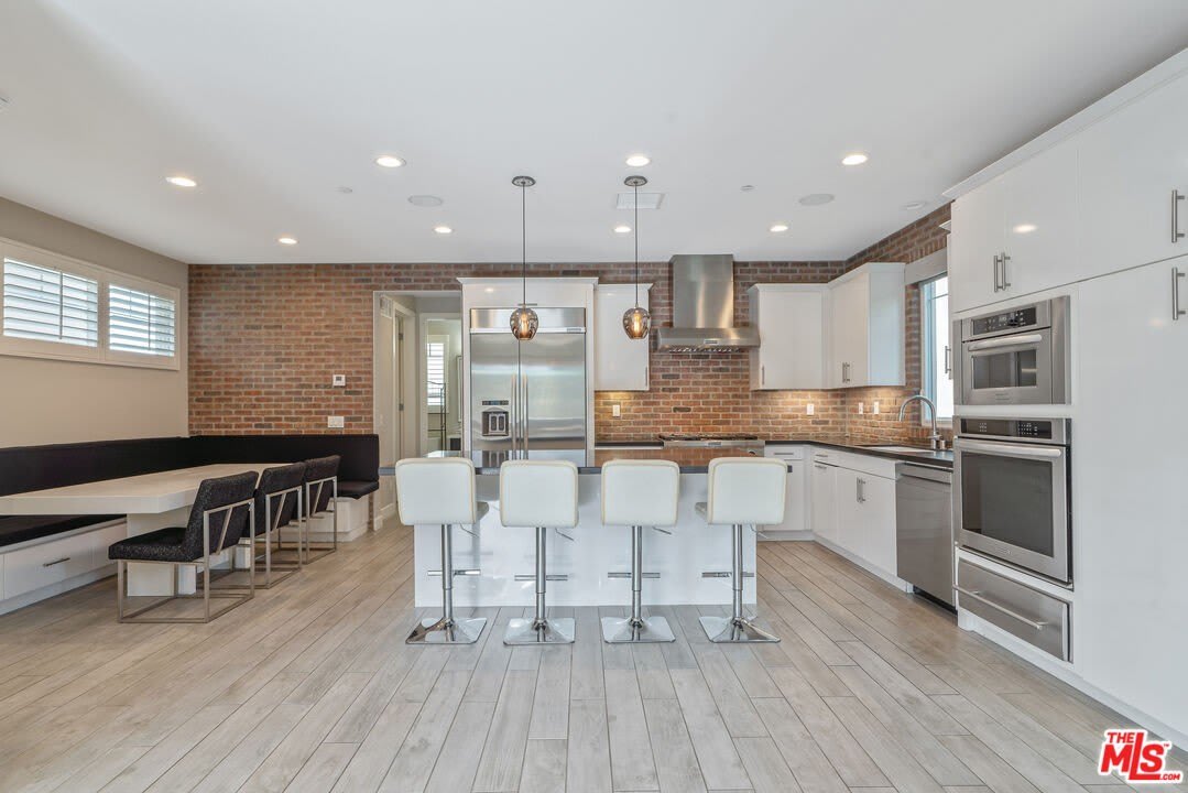 12860 S Seaglass Cir