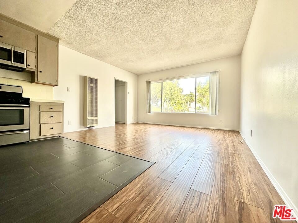 127 Loma Vista St unit: 8