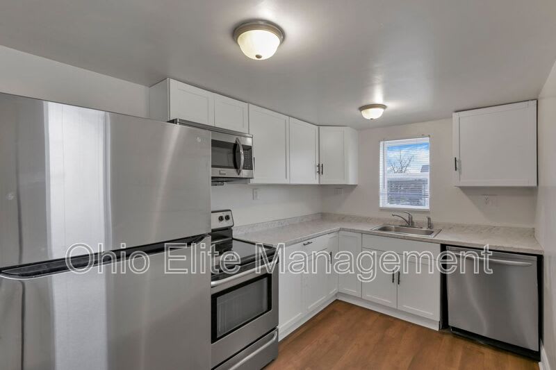 85 1/2 S Wheatland Ave