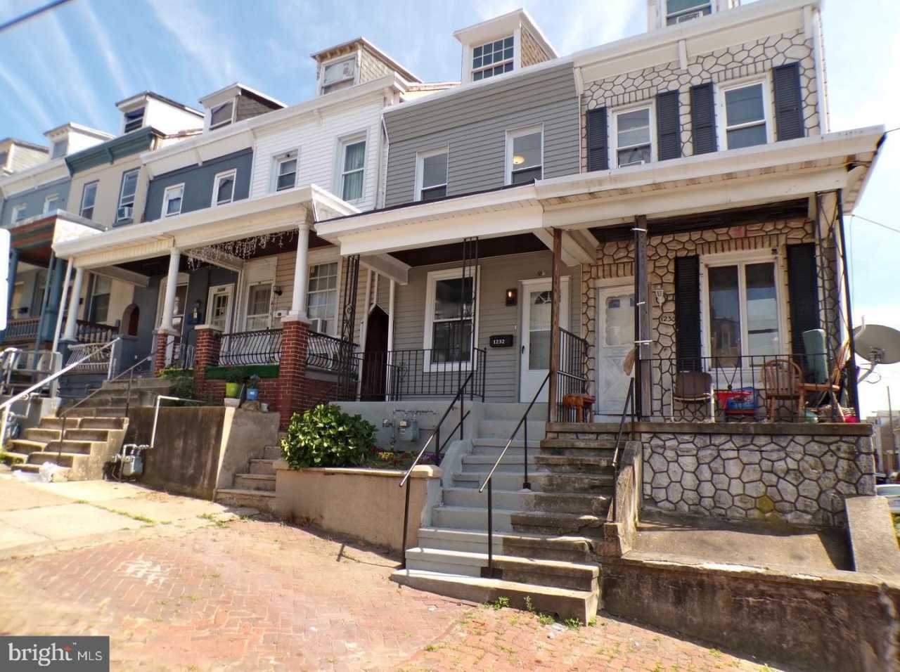 1232 GREENWICH STREET