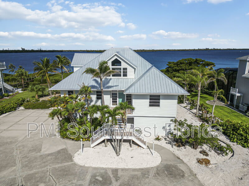 9891 Eagle Preserve Dr