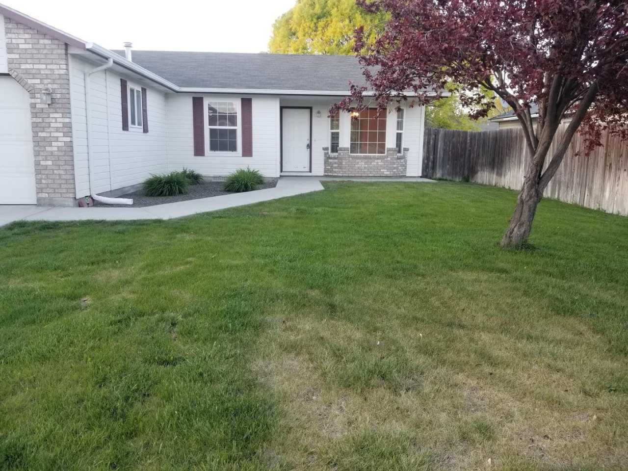 Great location 3 bedroom 2 bath home