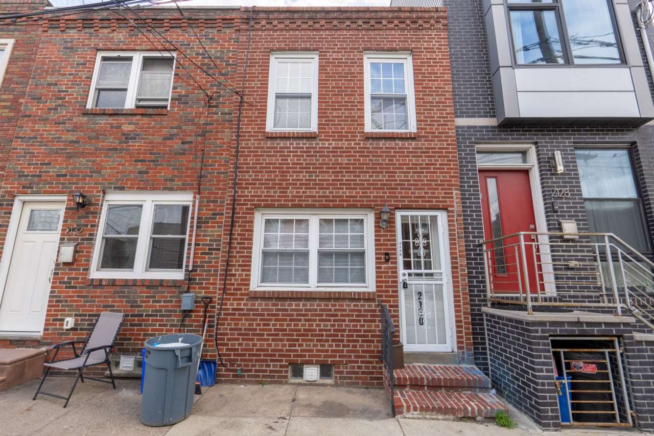 Newly painted and refreshed 2 bedroom