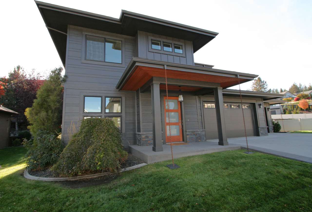 713 West Willapa Avenue