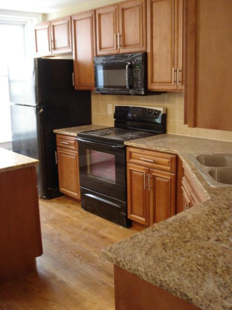 BU Saint Paul Street 6Bed / 3Bath Brookline Ma