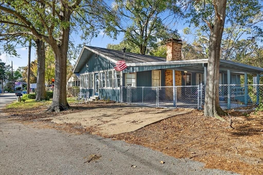 108 Point O View Street