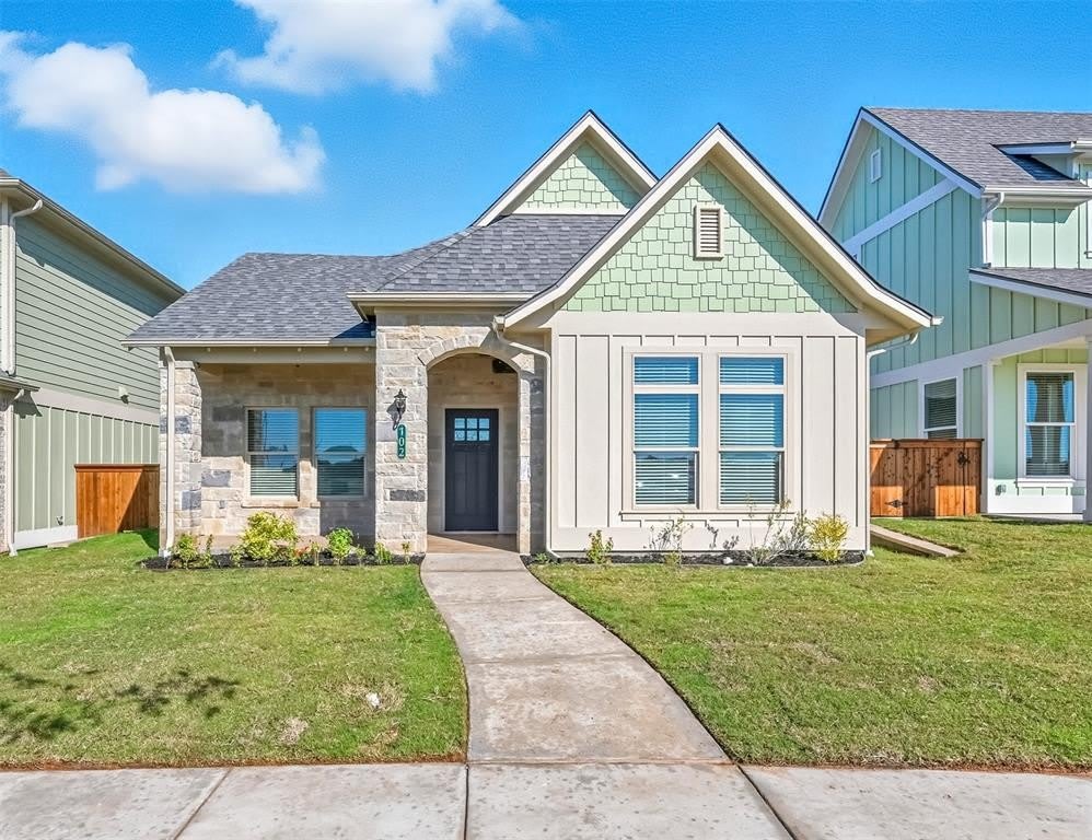 102 Cardinal Woods Court