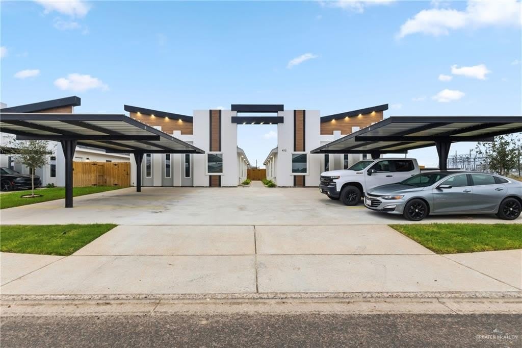 402 N Alexandrite Avenue unit: 1