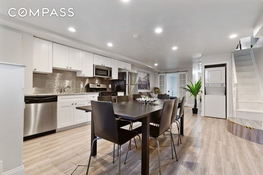 673 Metropolitan Avenue
