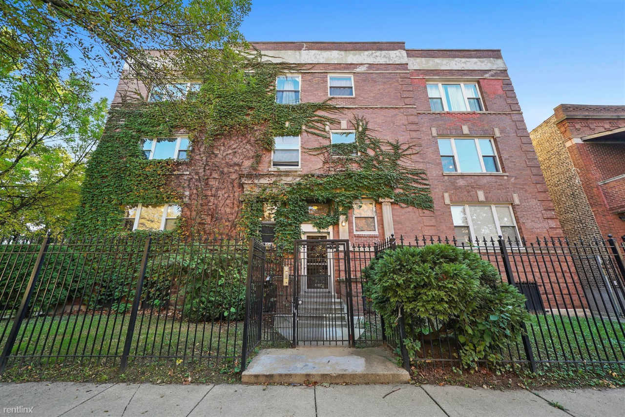 541 E 62nd St Apt 202