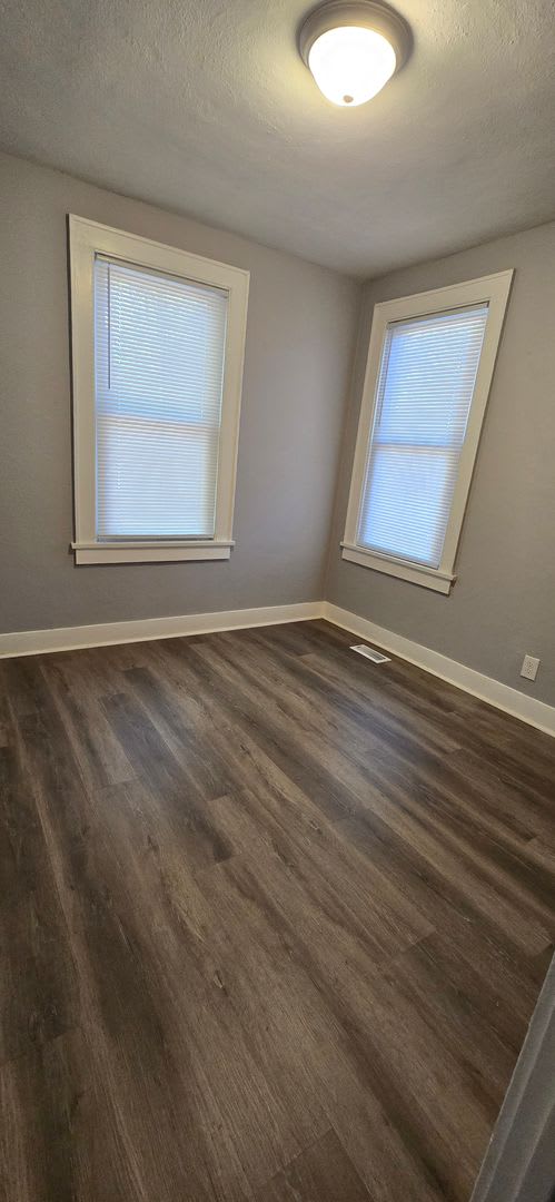 Cozy 3 Bedroom House Available!