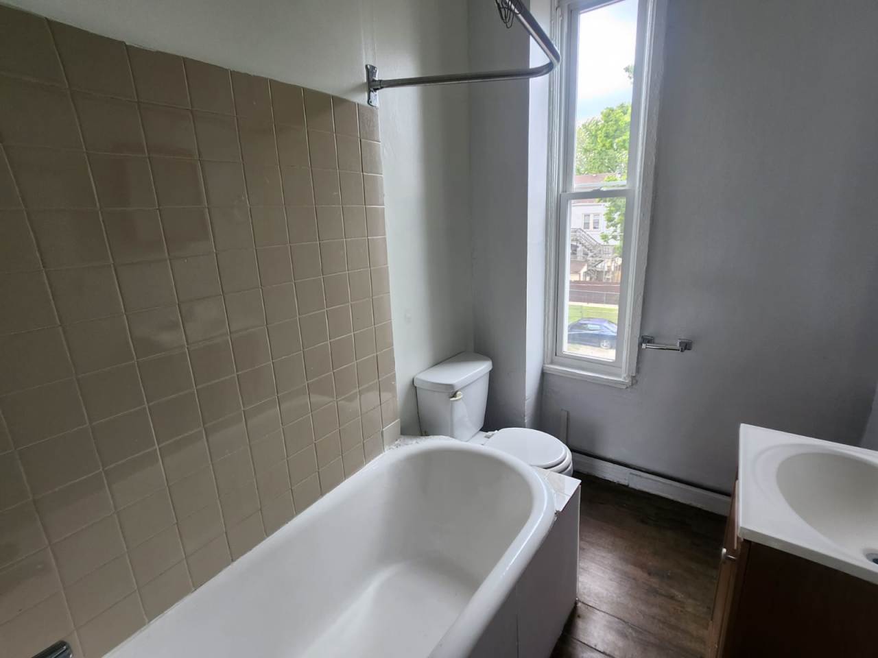 8927 South Muskegon Avenue