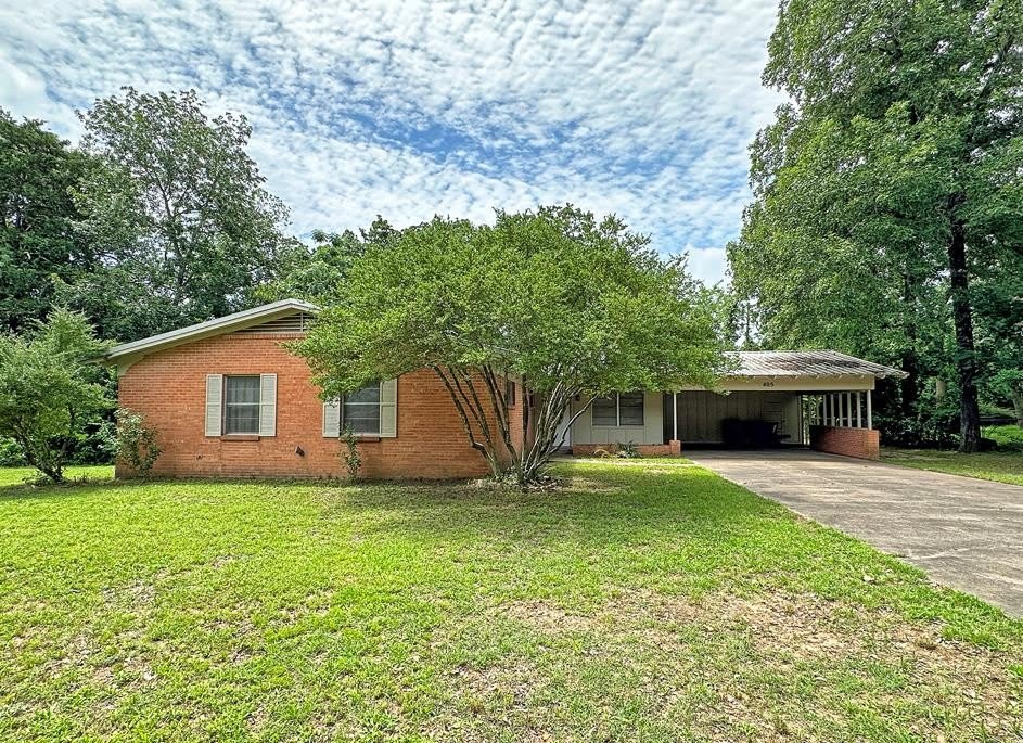 405 Davis Dr