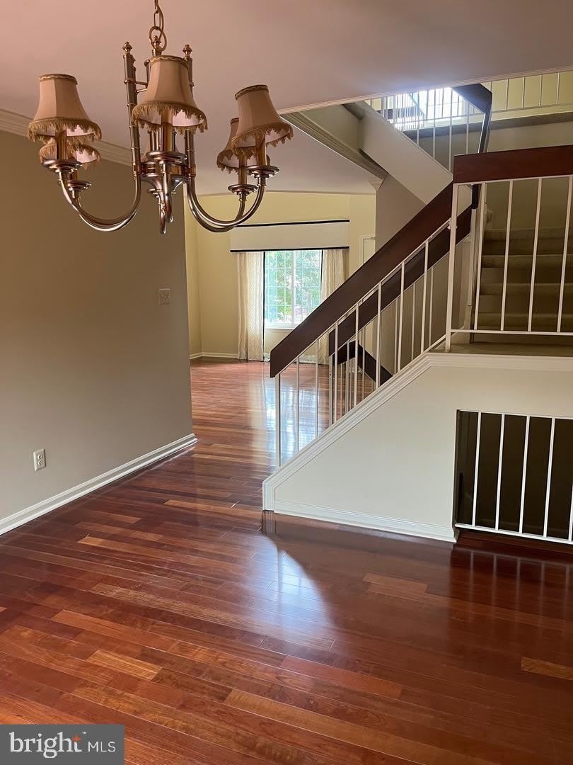 4 LANTERN Lane unit: 4